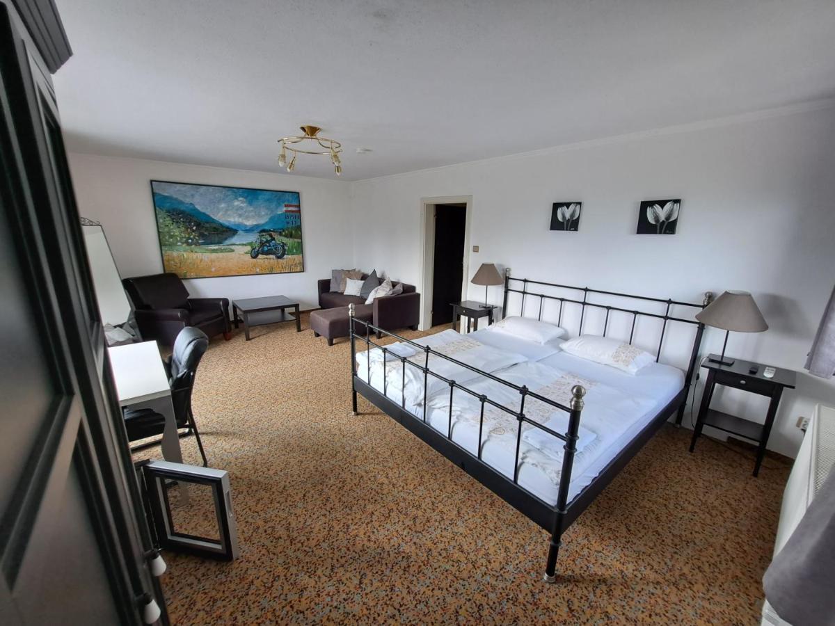 Blue Mountain Hotel Afritz Bagian luar foto