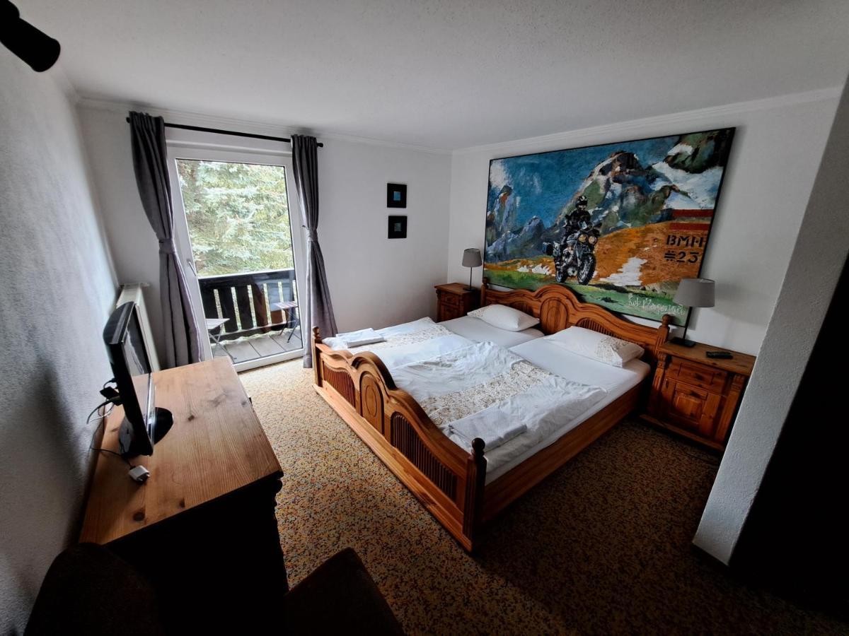 Blue Mountain Hotel Afritz Bagian luar foto
