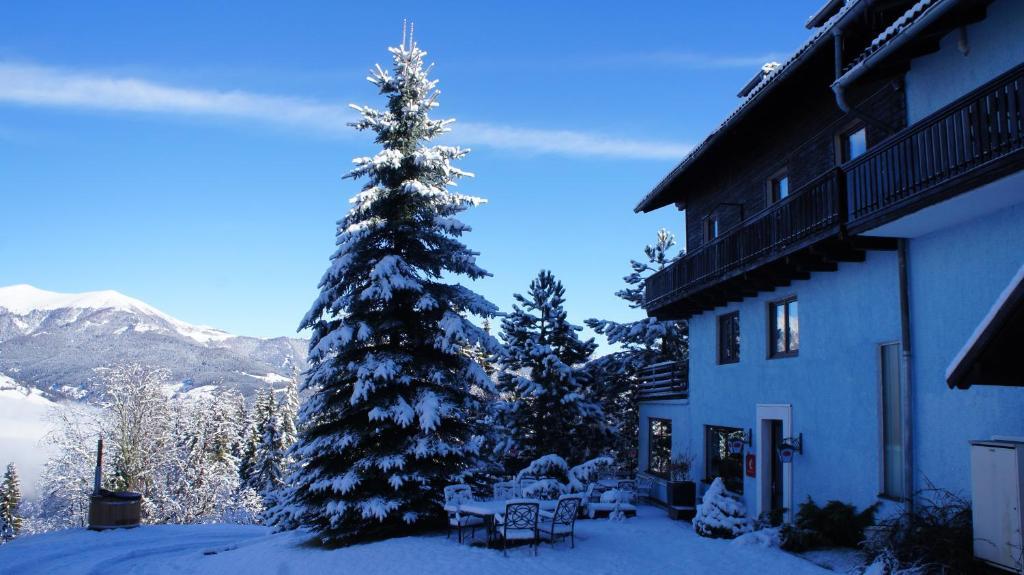 Blue Mountain Hotel Afritz Bagian luar foto