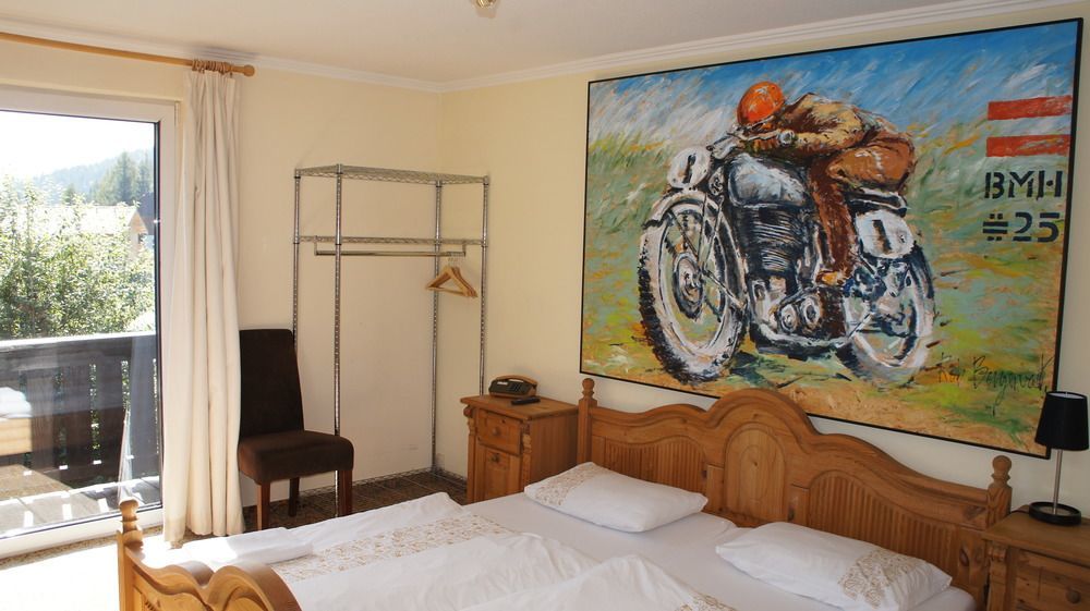 Blue Mountain Hotel Afritz Bagian luar foto