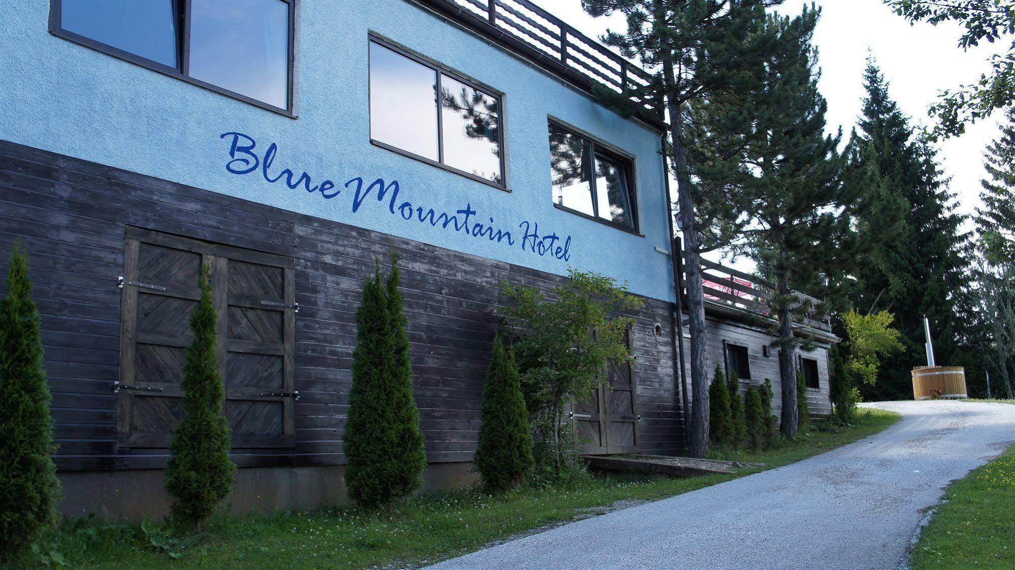 Blue Mountain Hotel Afritz Bagian luar foto